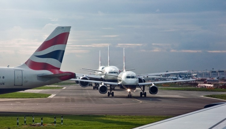 Government approval of a third runway at Heathrow has been praised by the FTA 